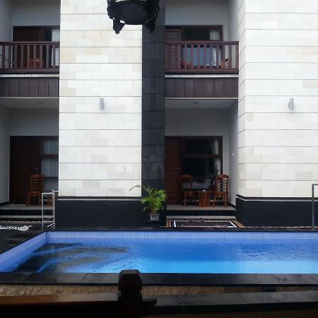 New Asta Graha Guesthouse Jimbaran Екстериор снимка